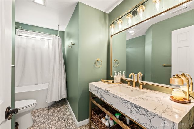 8349 Timber Walk Court, Huber Heights, OH 45424