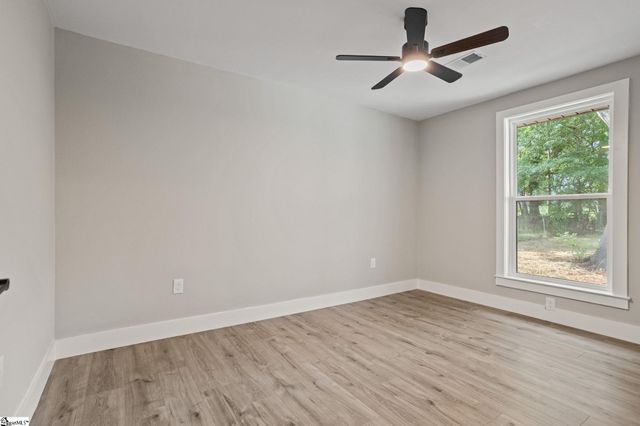 115 Hammond Avenue, Greer, SC 29651
