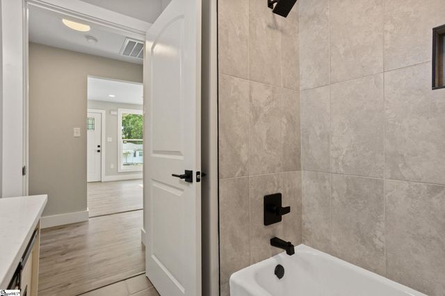 115 Hammond Avenue, Greer, SC 29651