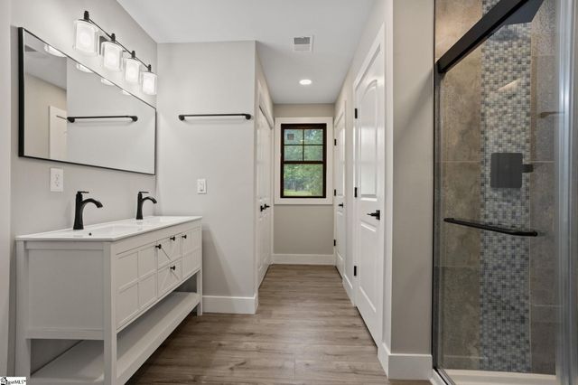 115 Hammond Avenue, Greer, SC 29651