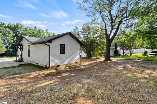 115 Hammond Avenue, Greer, SC 29651