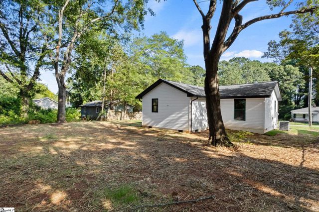 115 Hammond Avenue, Greer, SC 29651