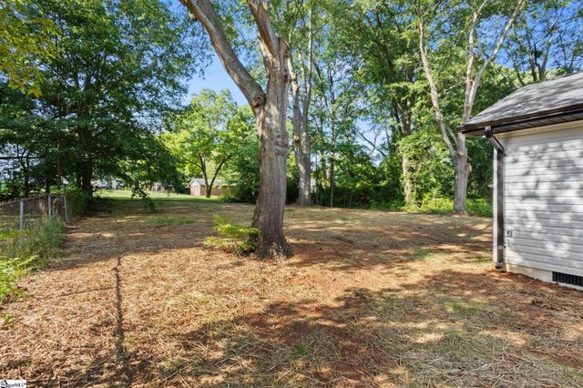 115 Hammond Avenue, Greer, SC 29651