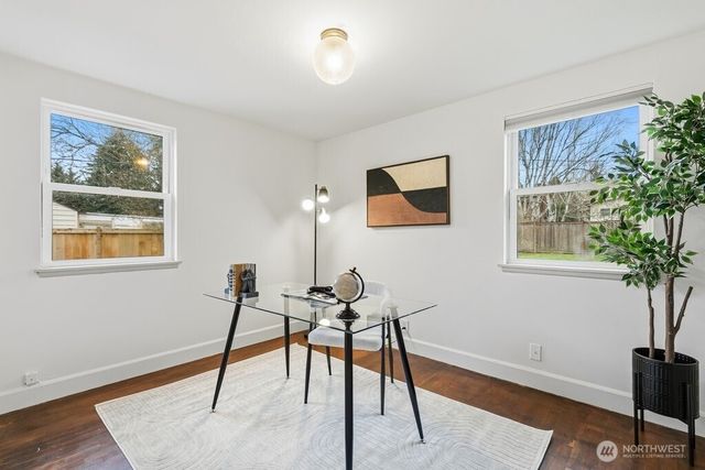 9444 26th Avenue SW, Seattle, WA 98106