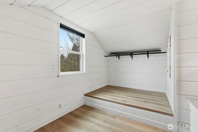 9444 26th Avenue SW, Seattle, WA 98106