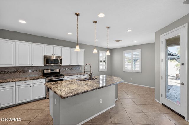 2138 W IAN Drive, Phoenix, AZ 85041