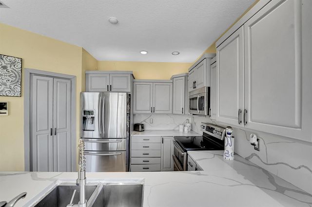 22199 CRESSMONT Place, Boca Raton, FL 33428