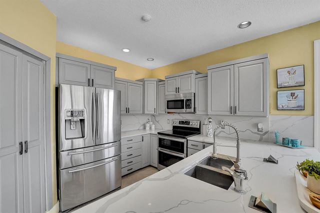 22199 CRESSMONT Place, Boca Raton, FL 33428