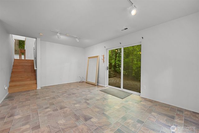 5 Horseshoe Circle, Bellingham, WA 98229