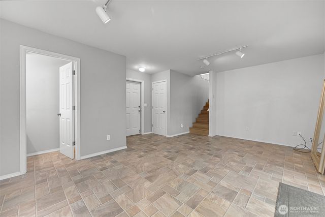 5 Horseshoe Circle, Bellingham, WA 98229