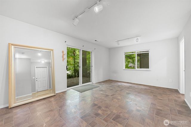 5 Horseshoe Circle, Bellingham, WA 98229