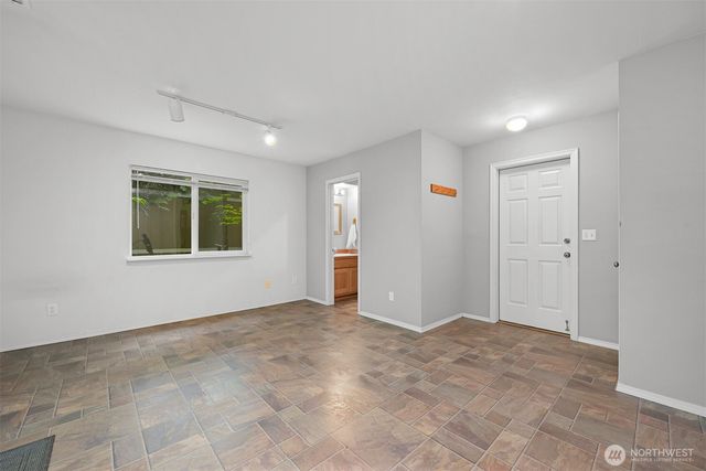 5 Horseshoe Circle, Bellingham, WA 98229