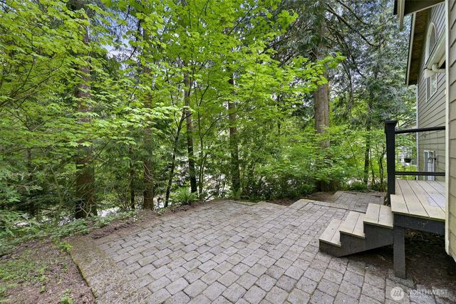 5 Horseshoe Circle, Bellingham, WA 98229