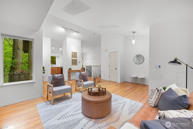 5 Horseshoe Circle, Bellingham, WA 98229