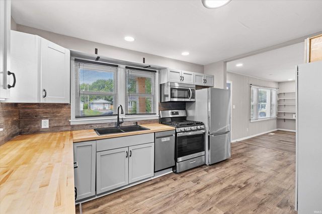 5829 N Kerth Avenue, Evansville, IN 47711
