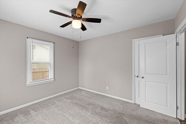 5829 N Kerth Avenue, Evansville, IN 47711