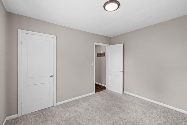 5829 N Kerth Avenue, Evansville, IN 47711