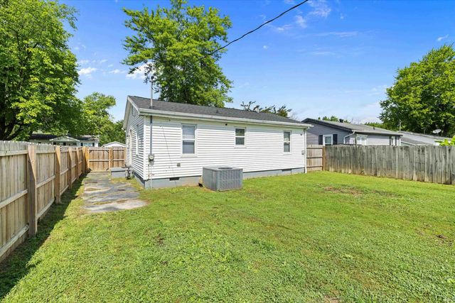 5829 N Kerth Avenue, Evansville, IN 47711