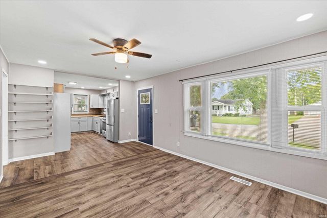 5829 N Kerth Avenue, Evansville, IN 47711