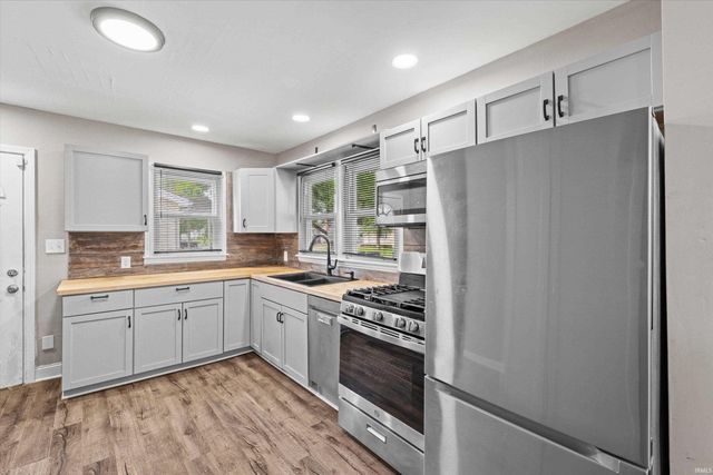5829 N Kerth Avenue, Evansville, IN 47711