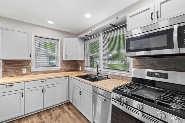 5829 N Kerth Avenue, Evansville, IN 47711