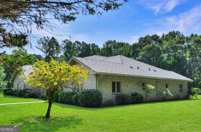 155 Highlands Forest Lane, Oxford, GA 30054