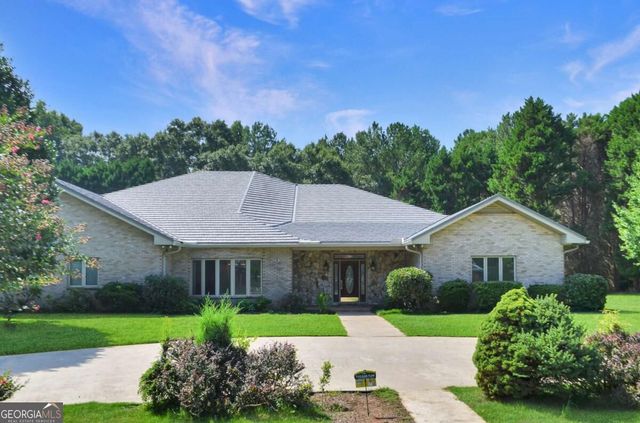 155 Highlands Forest Lane, Oxford, GA 30054