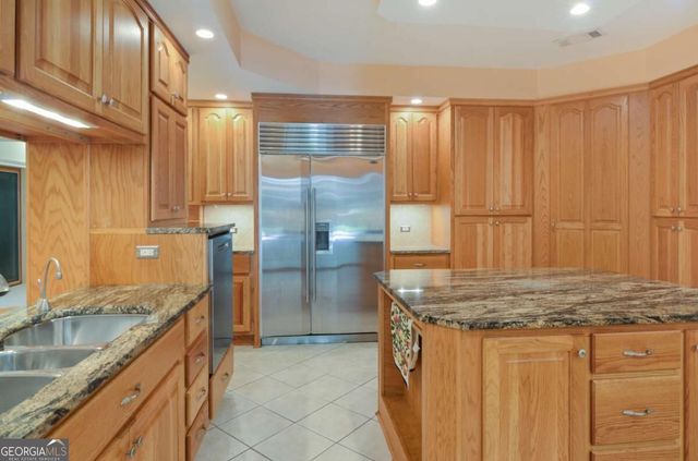155 Highlands Forest Lane, Oxford, GA 30054