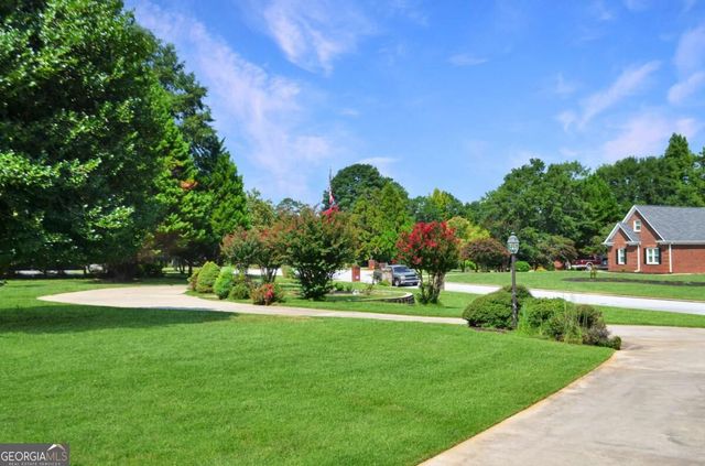 155 Highlands Forest Lane, Oxford, GA 30054