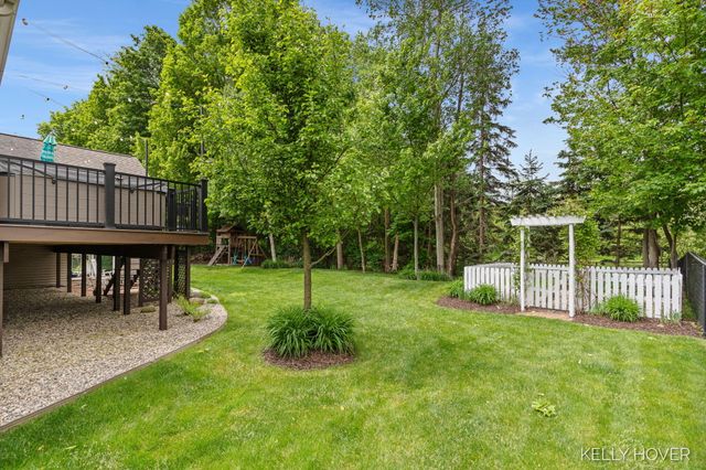 6521 Byron Woods Drive Sw, Byron Twp, MI 49315