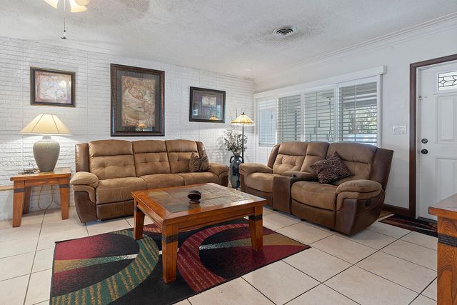 521 SW 59th Avenue, Plantation, FL 33317