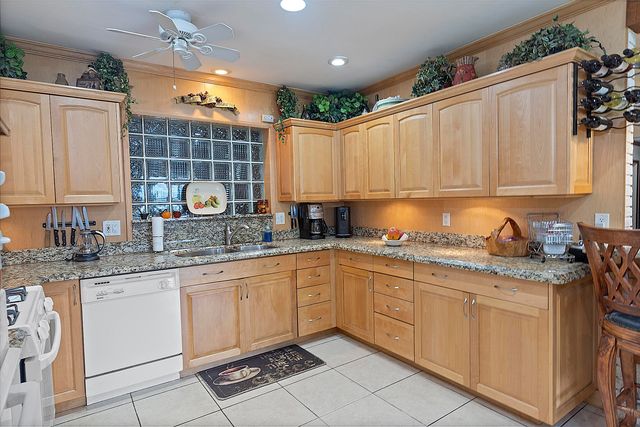 521 SW 59th Avenue, Plantation, FL 33317