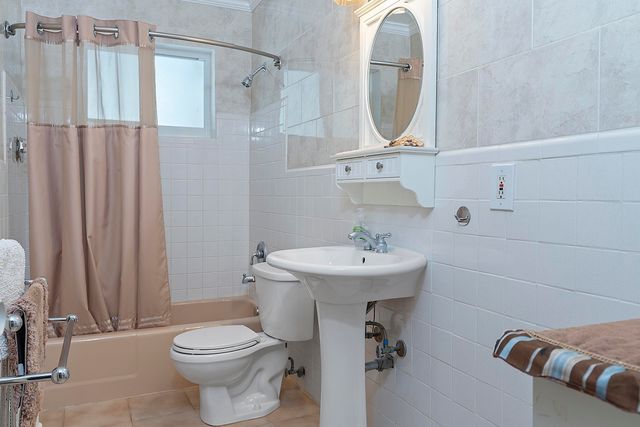 521 SW 59th Avenue, Plantation, FL 33317