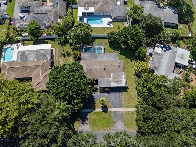 521 SW 59th Avenue, Plantation, FL 33317