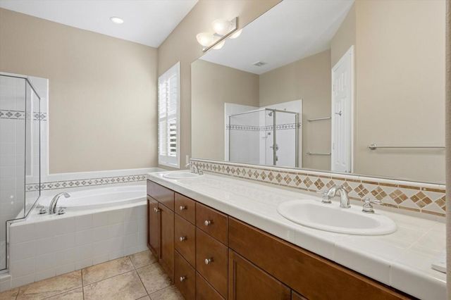 117 Rosetta Court, Palm Desert, CA 92211