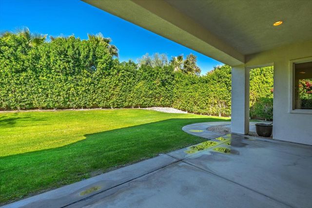 117 Rosetta Court, Palm Desert, CA 92211