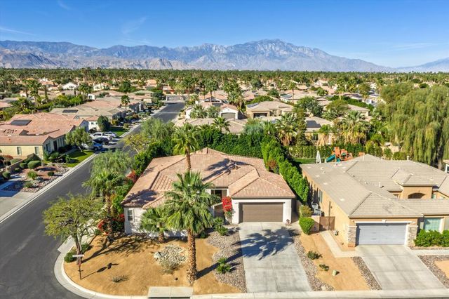 117 Rosetta Court, Palm Desert, CA 92211