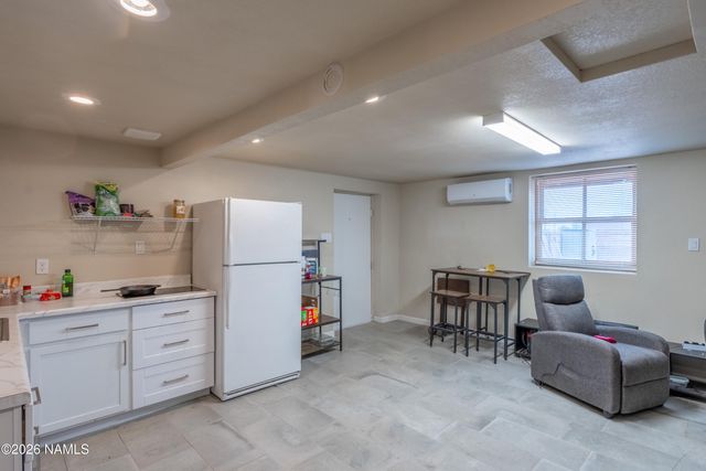204 W Gilmore Street, Winslow, AZ 86047