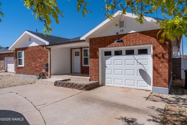 204 W Gilmore Street, Winslow, AZ 86047