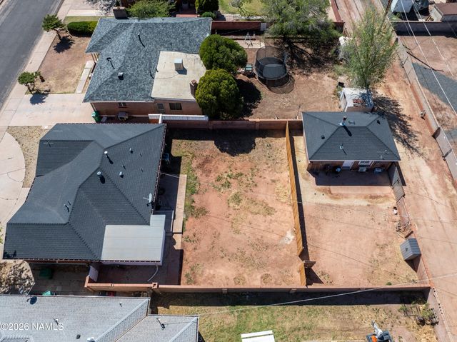 204 W Gilmore Street, Winslow, AZ 86047