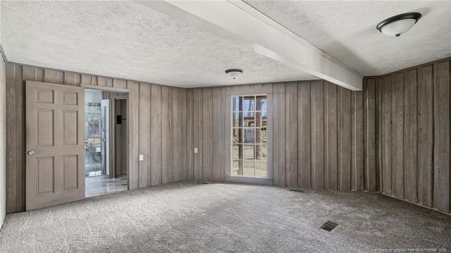 10765 Barker Ten Mile Road, St. Pauls, NC 28384