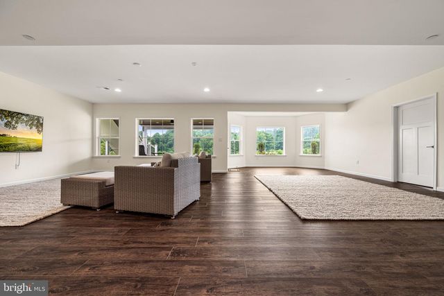 113 PARKVIEW WAY, Newtown Square, PA 19073