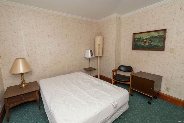 301 W Jackson Boulevard, Elkhart, IN 46516