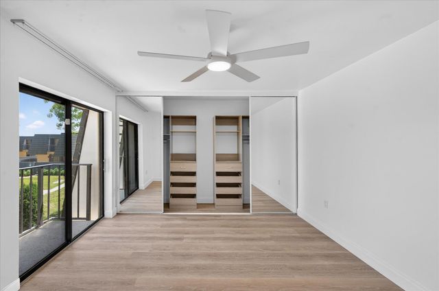 1617 16th Way, West Palm Beach, FL 33407