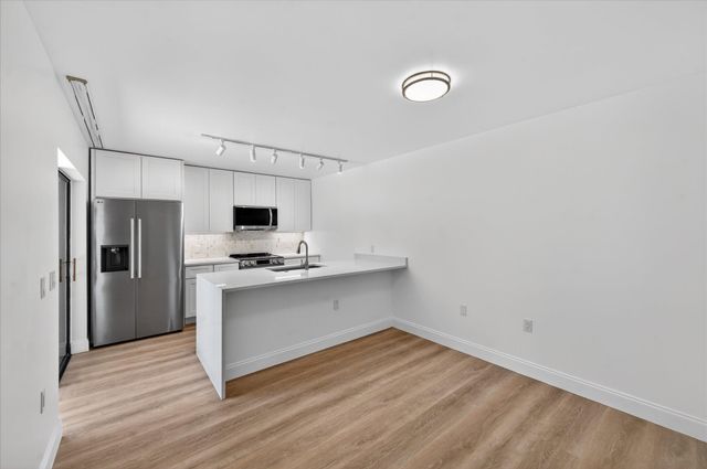 1617 16th Way, West Palm Beach, FL 33407