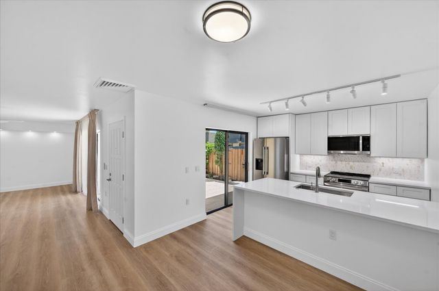 1617 16th Way, West Palm Beach, FL 33407