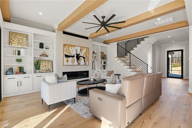 1193 Maple Chase Lane, Winston-salem, NC 27106