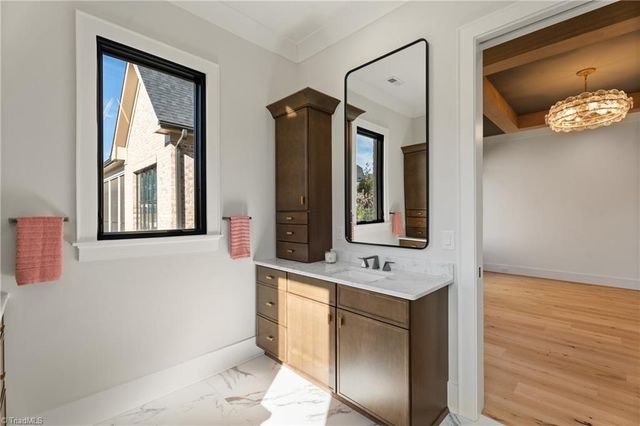 1193 Maple Chase Lane, Winston-salem, NC 27106