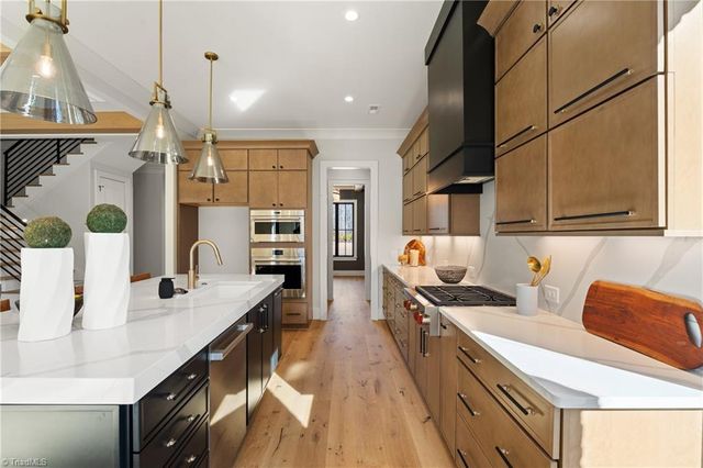 1193 Maple Chase Lane, Winston-salem, NC 27106