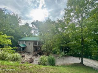 1031 Big Creek Rd, Lafollette, TN 37766